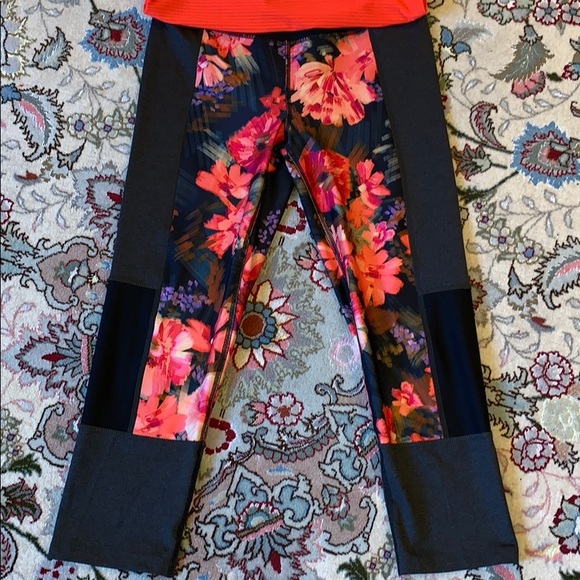 Joy Lab Workout Leggings🌟 - Picture 3 of 6